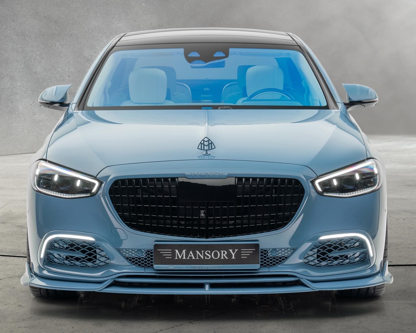 مرسيدس مايباخ إس كلاس تحصل على إصدار أزرق رائع للصين من مانسوري مرسيدس مايباخ إس كلاس تحصل على إصدار أزرق رائع للصين من مانسوري 2