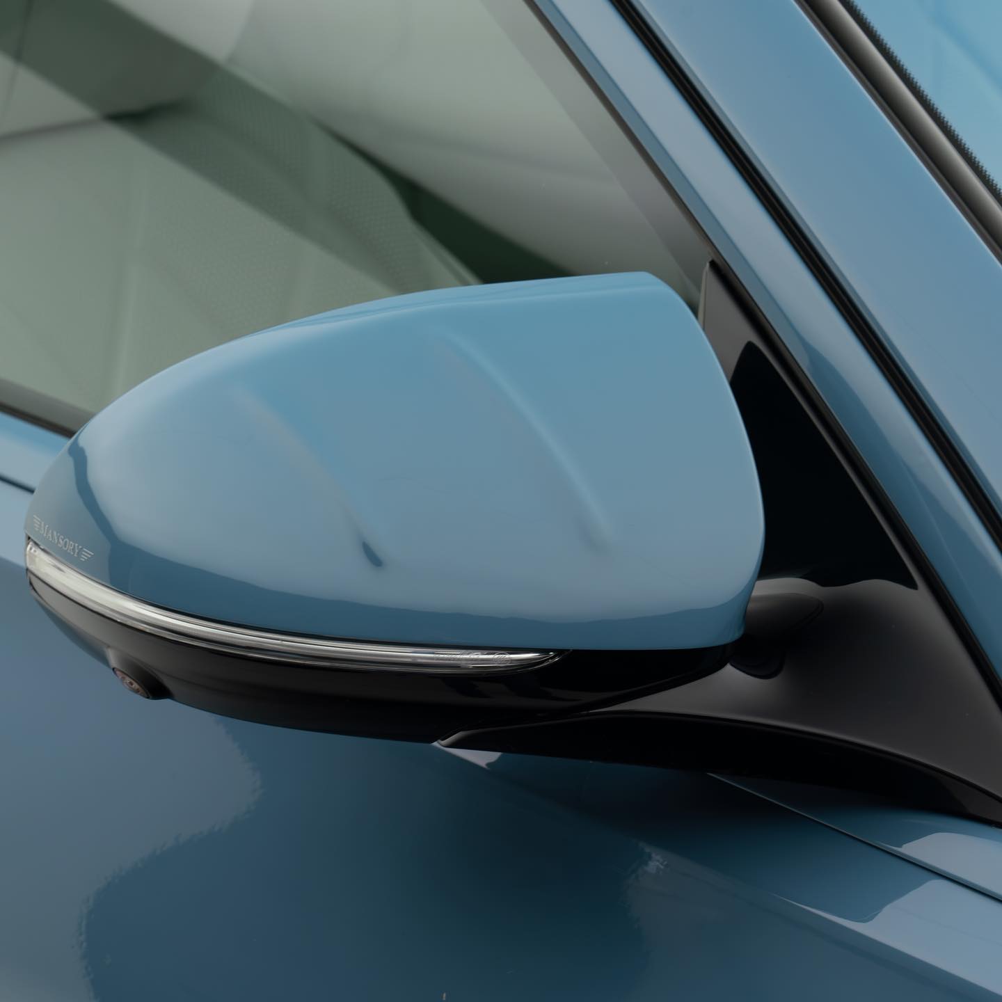 مرسيدس مايباخ إس كلاس تحصل على إصدار أزرق رائع للصين من مانسوري مرسيدس مايباخ إس كلاس تحصل على إصدار أزرق رائع للصين من مانسوري 6