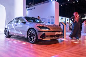 هيونداي في معرض الرياض تكشف عن الطرازات الكهربائية ايونيك 5 و ايونيك 6 وأسعار الفئة القياسية هيونداي في معرض الرياض تكشف عن الطرازات الكهربائية ايونيك 5 و ايونيك 6 وأسعار الفئة القياسية 14