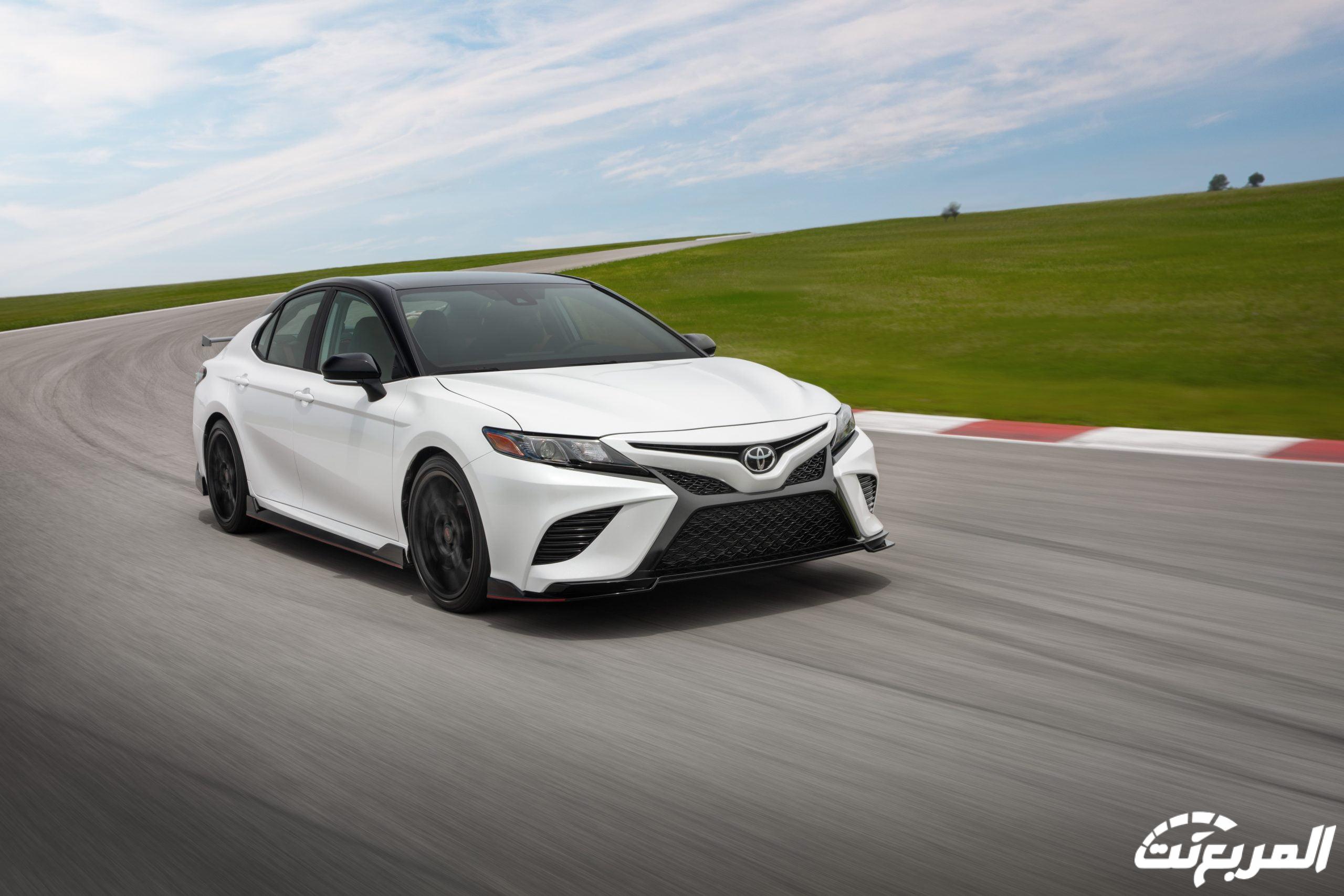 تويوتا كامري 2024 الجديدة بجميع الفئات والأسعار عند الوكيل وأبرز العيوب والمميزات تويوتا كامري 2024 الجديدة بجميع الفئات والأسعار عند الوكيل وأبرز العيوب والمميزات 40