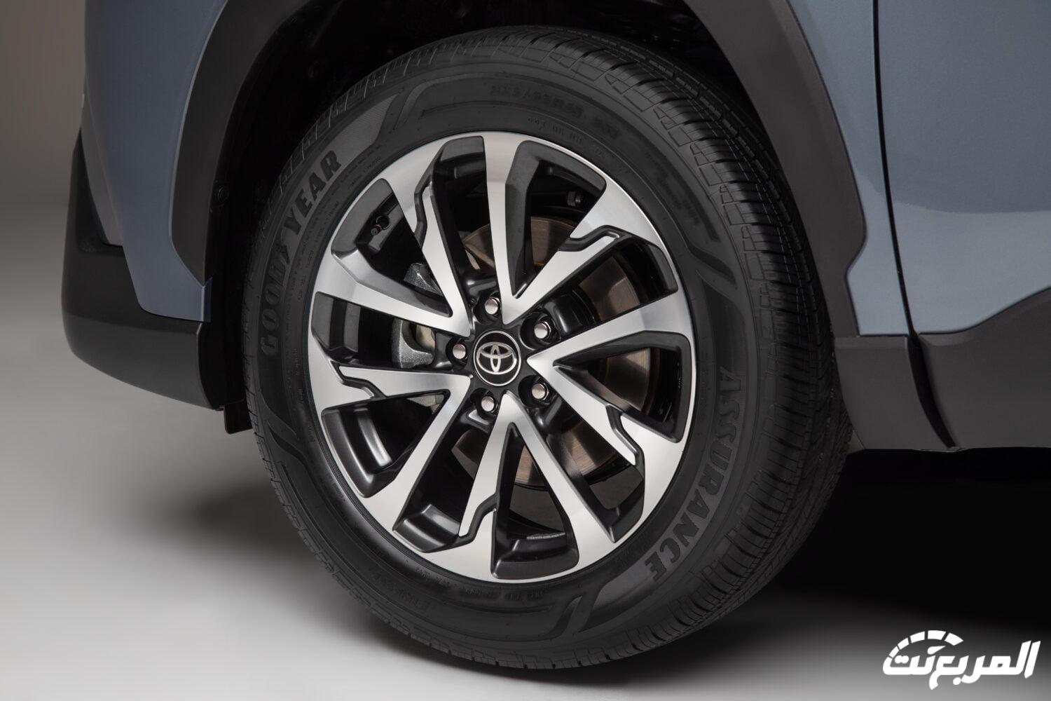 تويوتا كورولا كروس 2024 الجديدة بجميع الفئات والاسعار المتوفرة عند الوكيل وابرز العيوب والمميزات تويوتا كورولا كروس 2024 الجديدة بجميع الفئات والاسعار المتوفرة عند الوكيل وابرز العيوب والمميزات 29