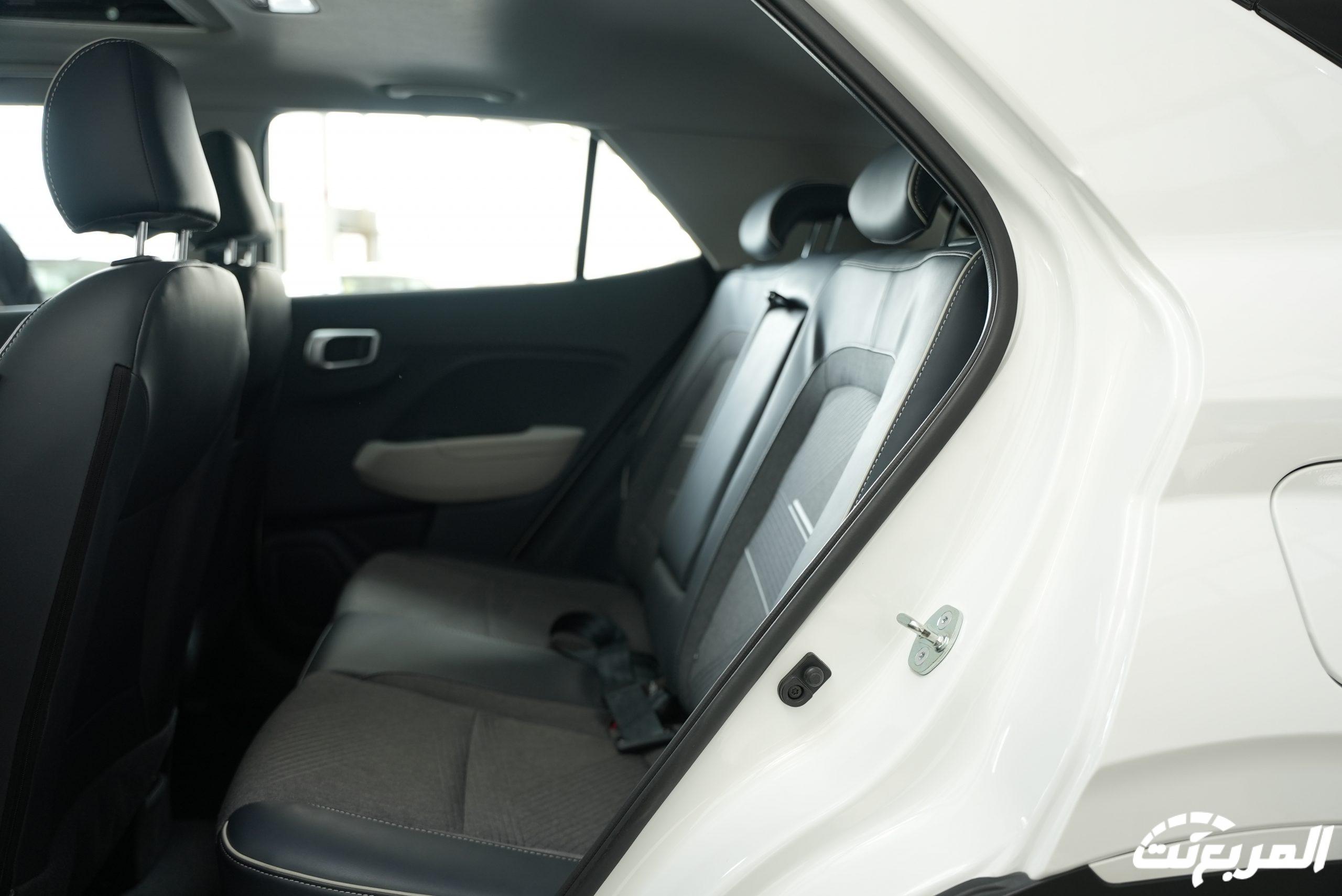 هيونداي فينيو 2024 الجديدة بجميع الفئات والاسعار المتوفرة عند الوكيل وابرز العيوب والمميزات هيونداي فينيو 2024 الجديدة بجميع الفئات والاسعار المتوفرة عند الوكيل وابرز العيوب والمميزات 7