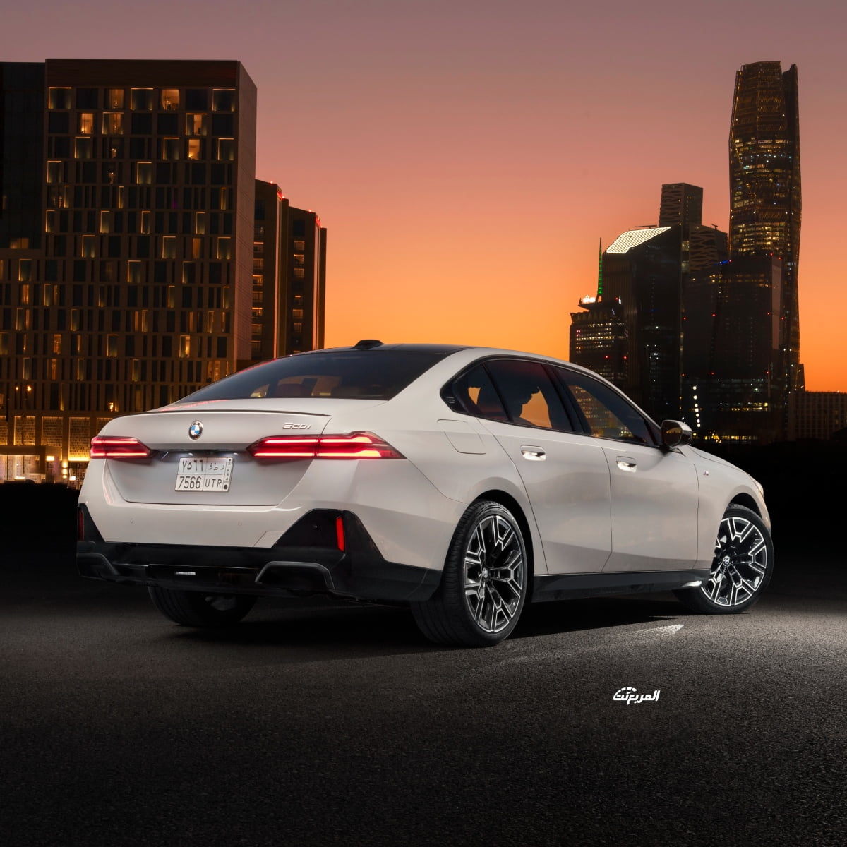 بي ام دبليو الفئة الخامسة 2024 في جلسة تصوير خاصة “32 صورة” BMW Series 5 بي ام دبليو الفئة الخامسة 2024 في جلسة تصوير خاصة “32 صورة” BMW Series 5 11