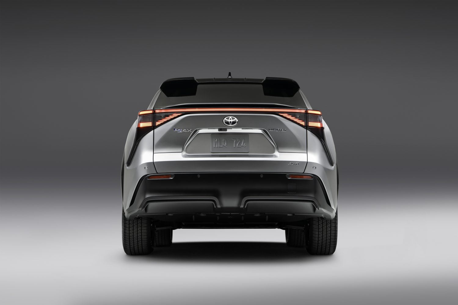 تويوتا bZ4X 2024 الجديدة بجميع الفئات والأسعار المتوفرة وأبرز العيوب والمميزات تويوتا bZ4X 2024 الجديدة بجميع الفئات والأسعار المتوفرة وأبرز العيوب والمميزات 45