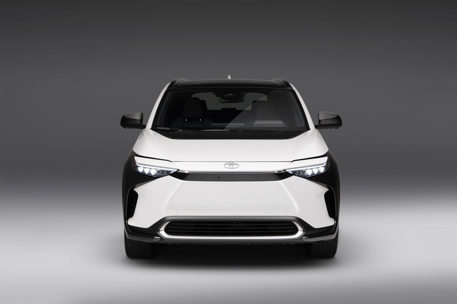 تويوتا bZ4X 2024 الجديدة بجميع الفئات والأسعار المتوفرة وأبرز العيوب والمميزات تويوتا bZ4X 2024 الجديدة بجميع الفئات والأسعار المتوفرة وأبرز العيوب والمميزات 52