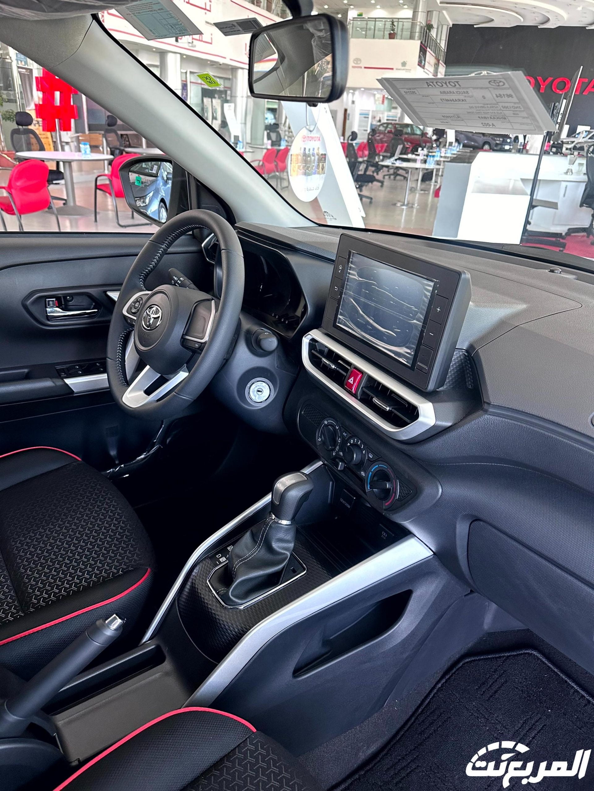 تويوتا رايز 2024 الجديدة بجميع الفئات والاسعار المتوفرة عند الوكيل وابرز العيوب والمميزات فئات تويوتا رايز 2024 2