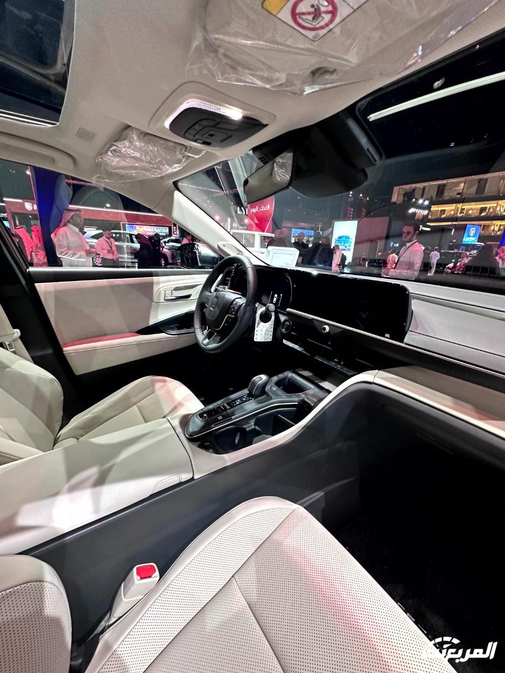 تويوتا-كراون-2024-المربع-نت-6-2