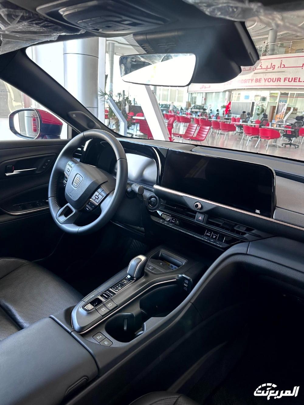 تويوتا-كراون-2024-المربع-نت-6