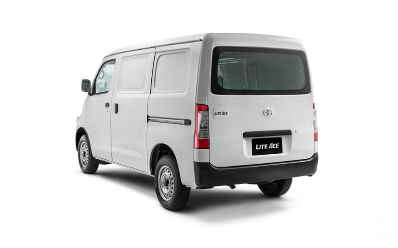 صور تويوتا لايت ايس 2024 بجودة عالية من الداخل والخارج صور تويوتا لايت ايس 2024 بجودة عالية من الداخل والخارج 2