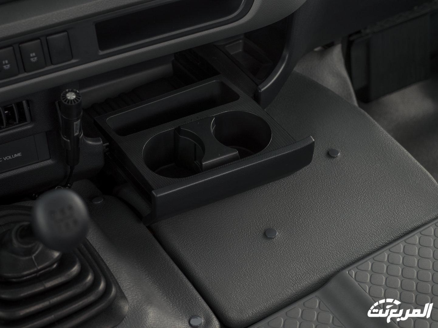 صور تويوتا كوستر 2024 بجودة عالية من الداخل والخارج والألوان المتوفرة صور تويوتا كوستر 2024 بجودة عالية من الداخل والخارج والألوان المتوفرة 14