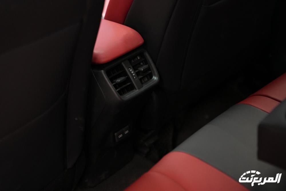 صور لكزس UX 2024 بجودة عالية من الداخل والخارج والألوان المتوفرة صور لكزس UX 2024 بجودة عالية من الداخل والخارج والألوان المتوفرة 47