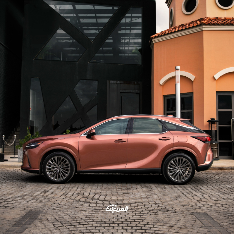 سعر لكزس rx 2023 في السعودية: اكتشفه مع مواصفات نظام الترفيه سعر لكزس rx 2023