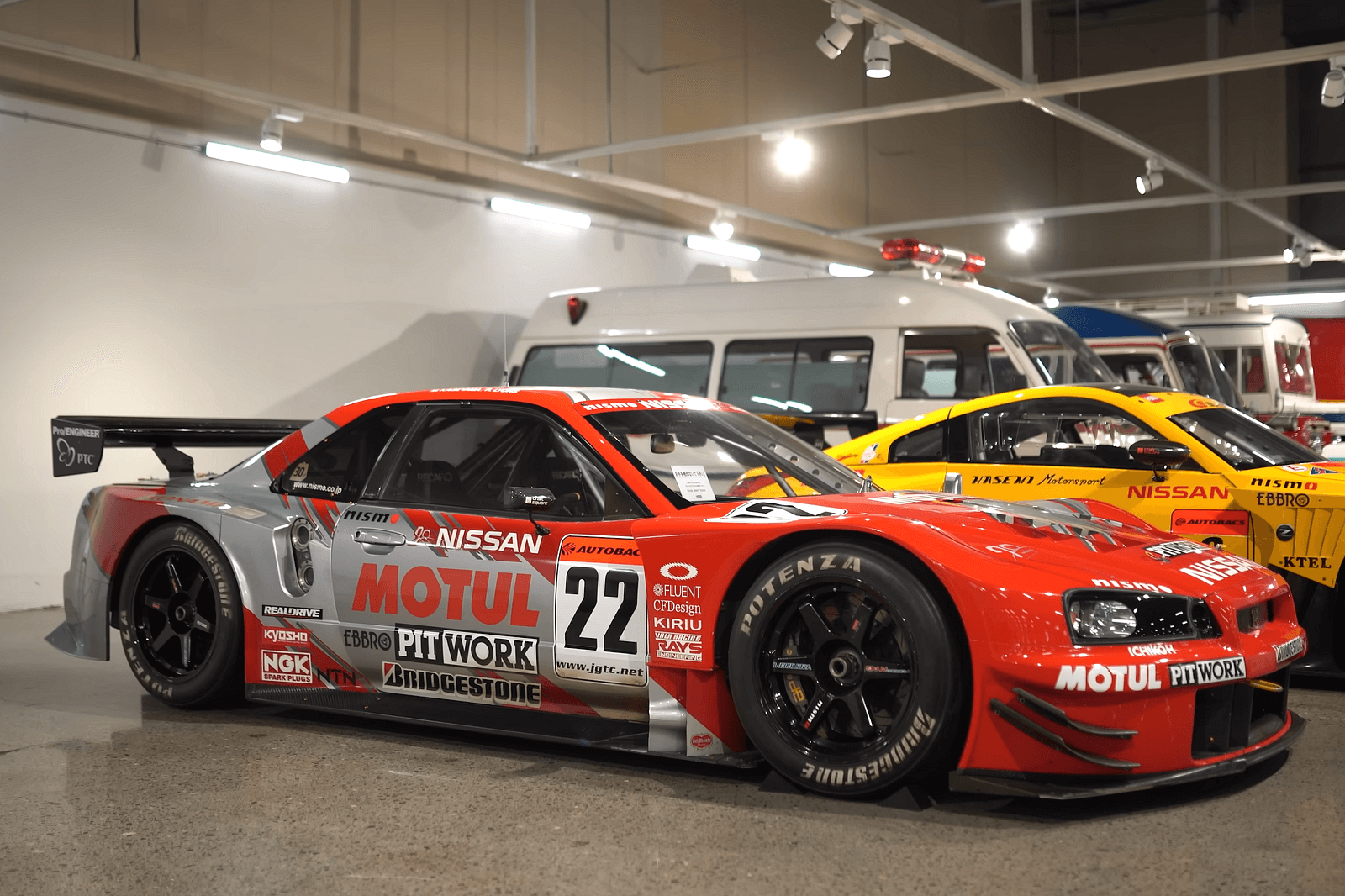 مجموعة سرية لسيارات نيسان في اليابان تضم كافة الطرازات التاريخية منذ تأسيس العلامة مجموعة سرية لسيارات نيسان في اليابان تضم كافة الطرازات التاريخية منذ تأسيس العلامة 1