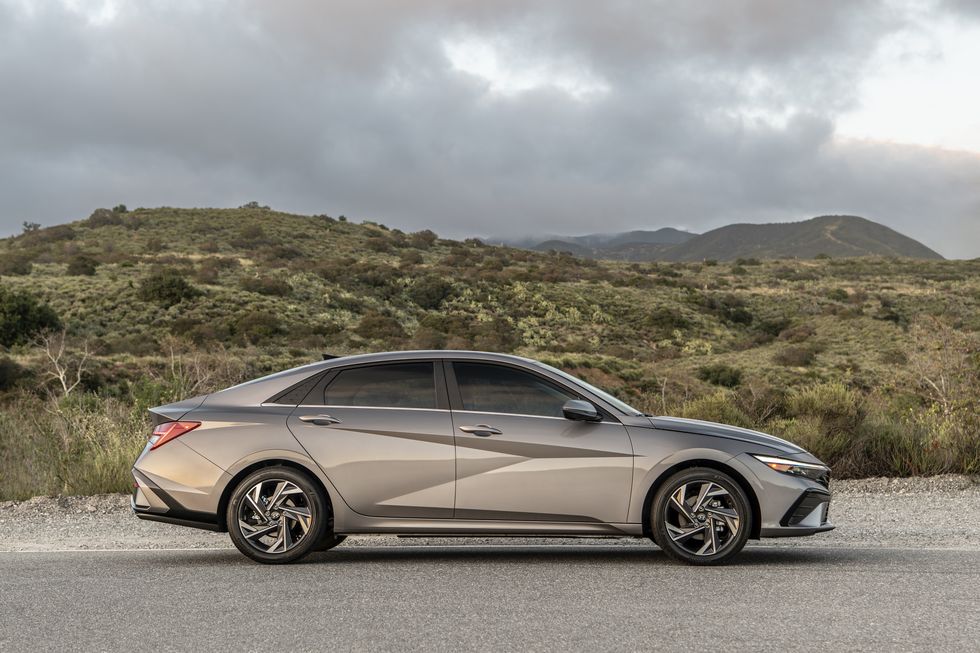 فئات هيونداي النترا 2024 مع اسعارها وابرز المواصفات والتقنيات لدى الوكيل فئات هيونداي النترا 2024 16