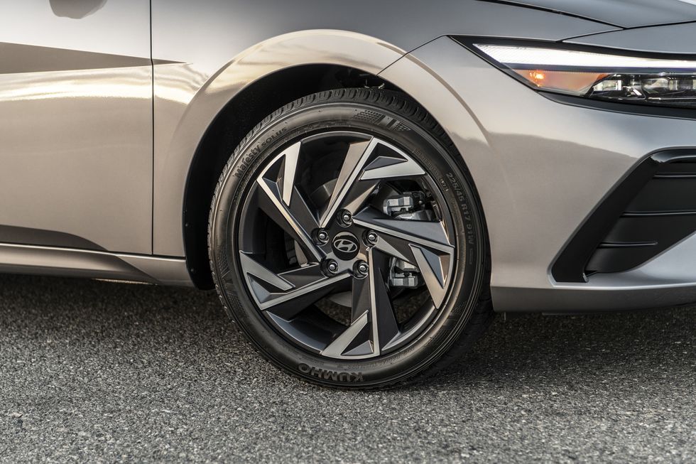 فئات هيونداي النترا 2024 مع اسعارها وابرز المواصفات والتقنيات لدى الوكيل فئات هيونداي النترا 2024 24