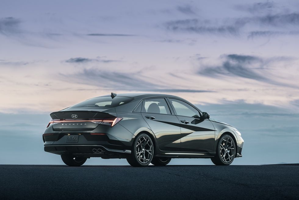 فئات هيونداي النترا 2024 مع اسعارها وابرز المواصفات والتقنيات لدى الوكيل فئات هيونداي النترا 2024 27