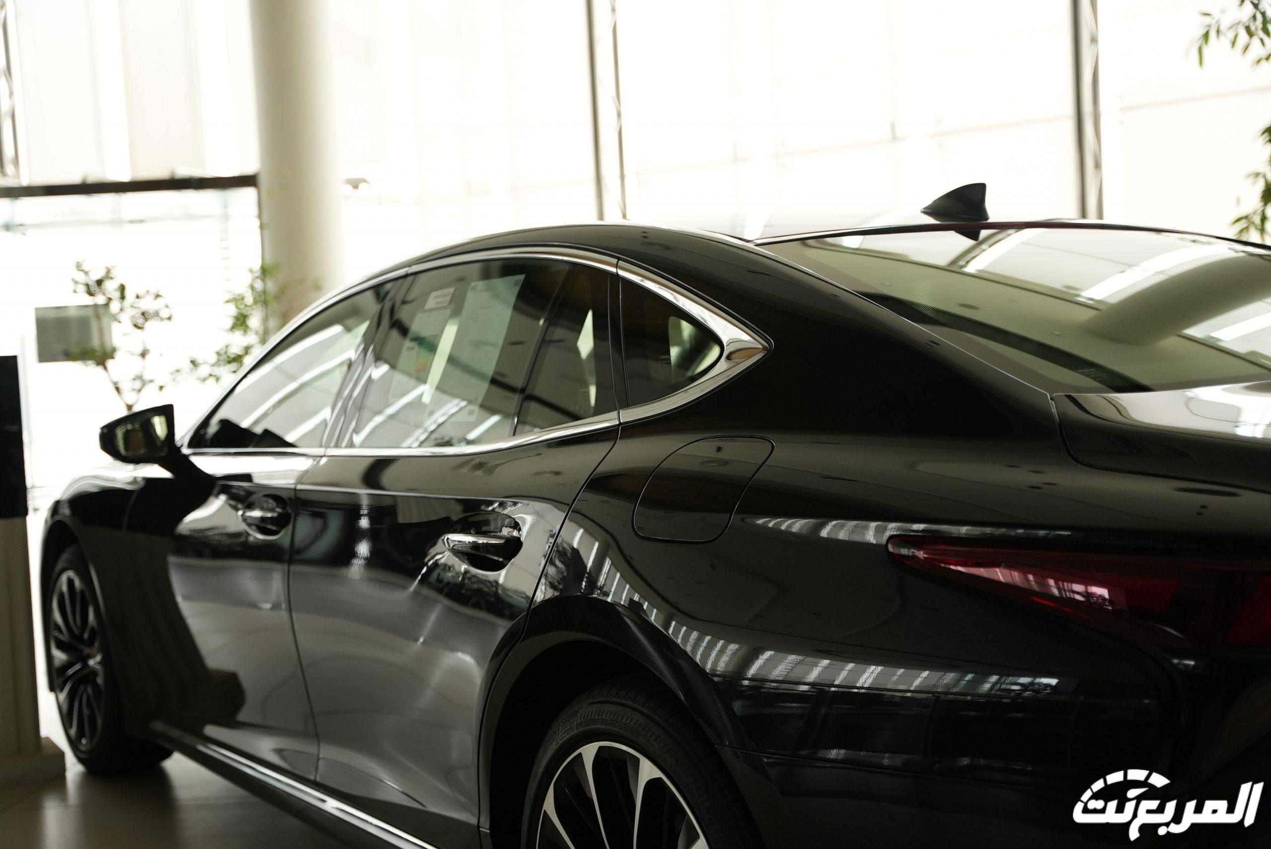 صور لكزس LS 2024 بجودة عالية من الداخل والخارج والألوان المتوفرة صور لكزس LS 2024 بجودة عالية من الداخل والخارج والألوان المتوفرة 13