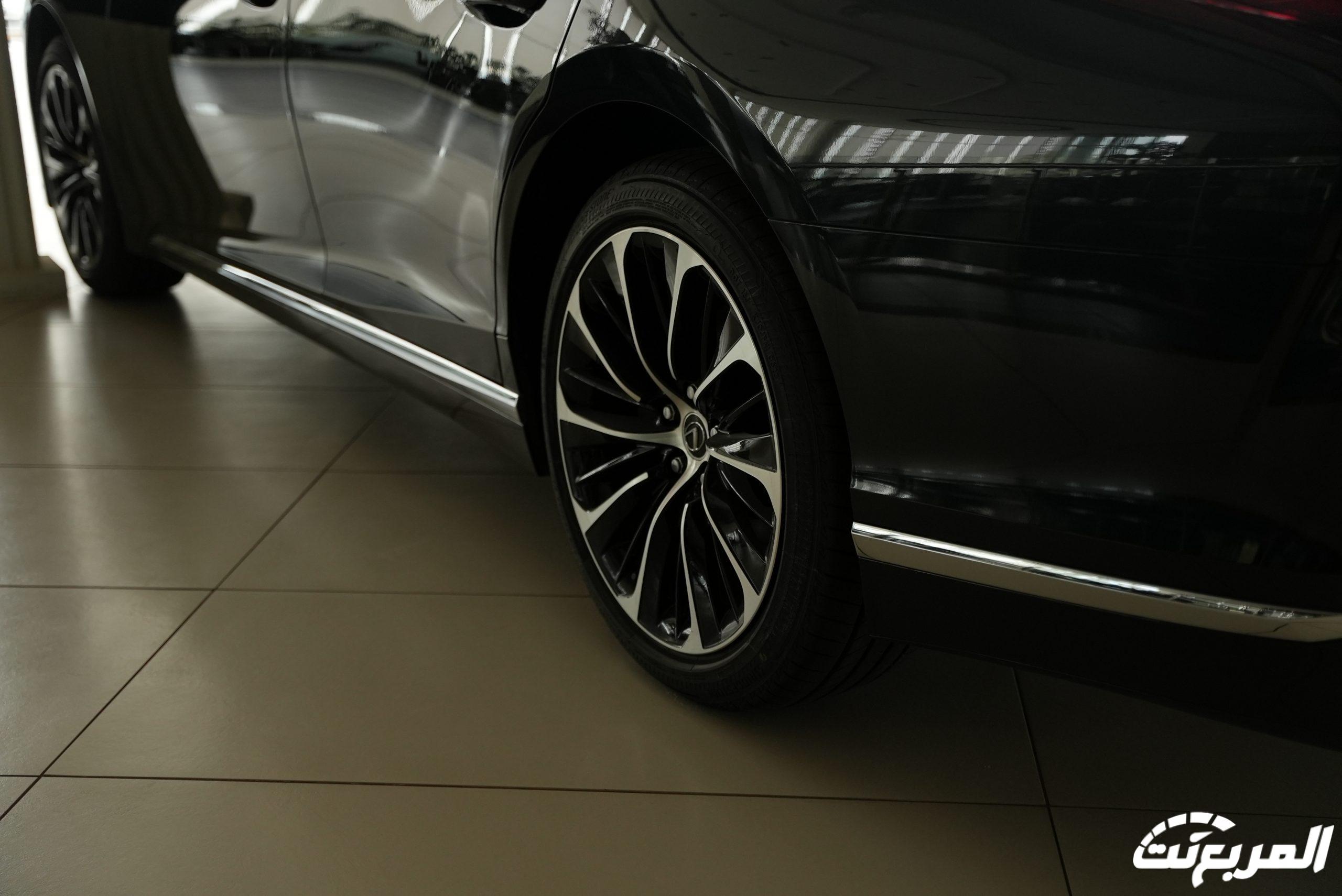 صور لكزس LS 2024 بجودة عالية من الداخل والخارج والألوان المتوفرة صور لكزس LS 2024 بجودة عالية من الداخل والخارج والألوان المتوفرة 12