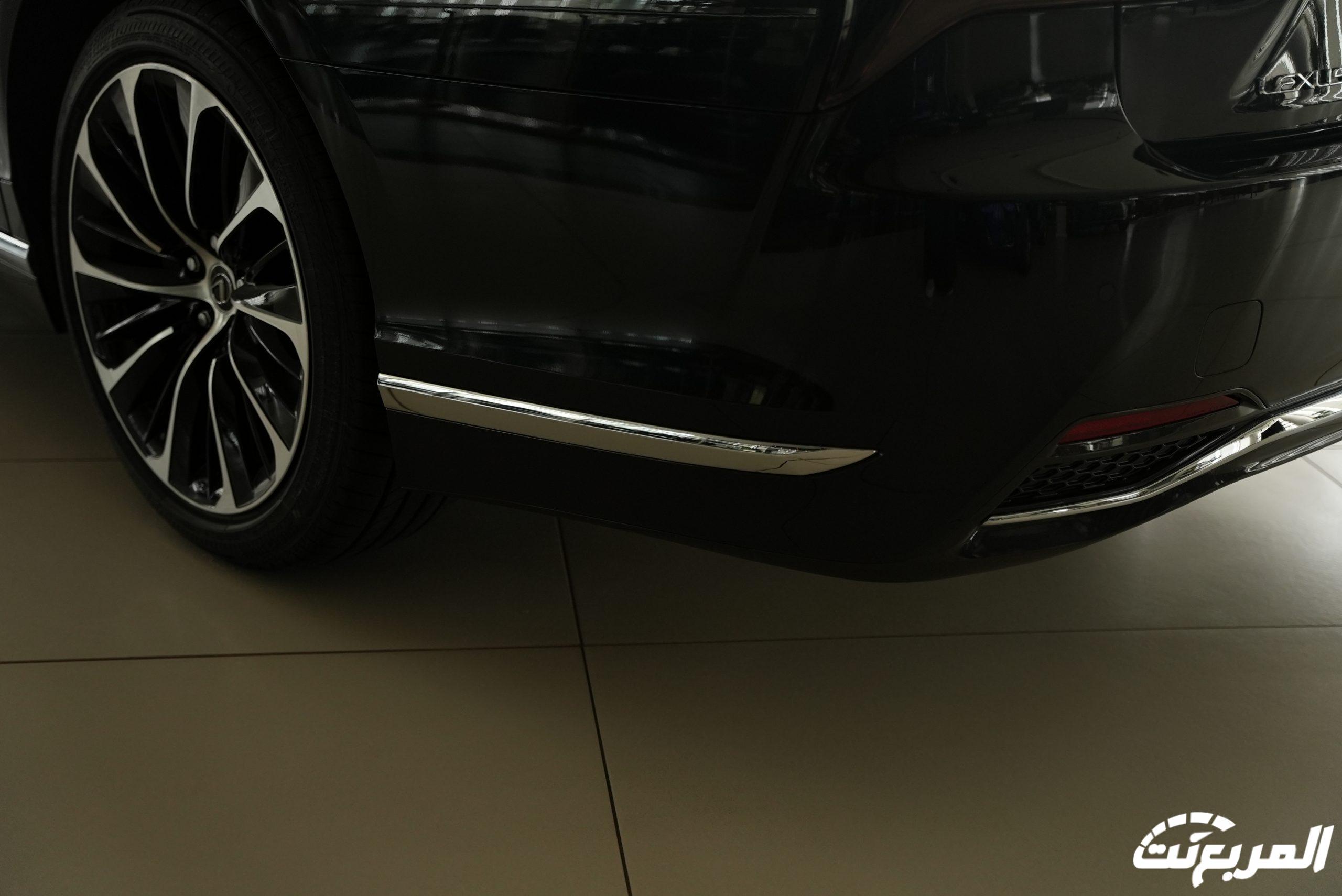 صور لكزس LS 2024 بجودة عالية من الداخل والخارج والألوان المتوفرة صور لكزس LS 2024 بجودة عالية من الداخل والخارج والألوان المتوفرة 11