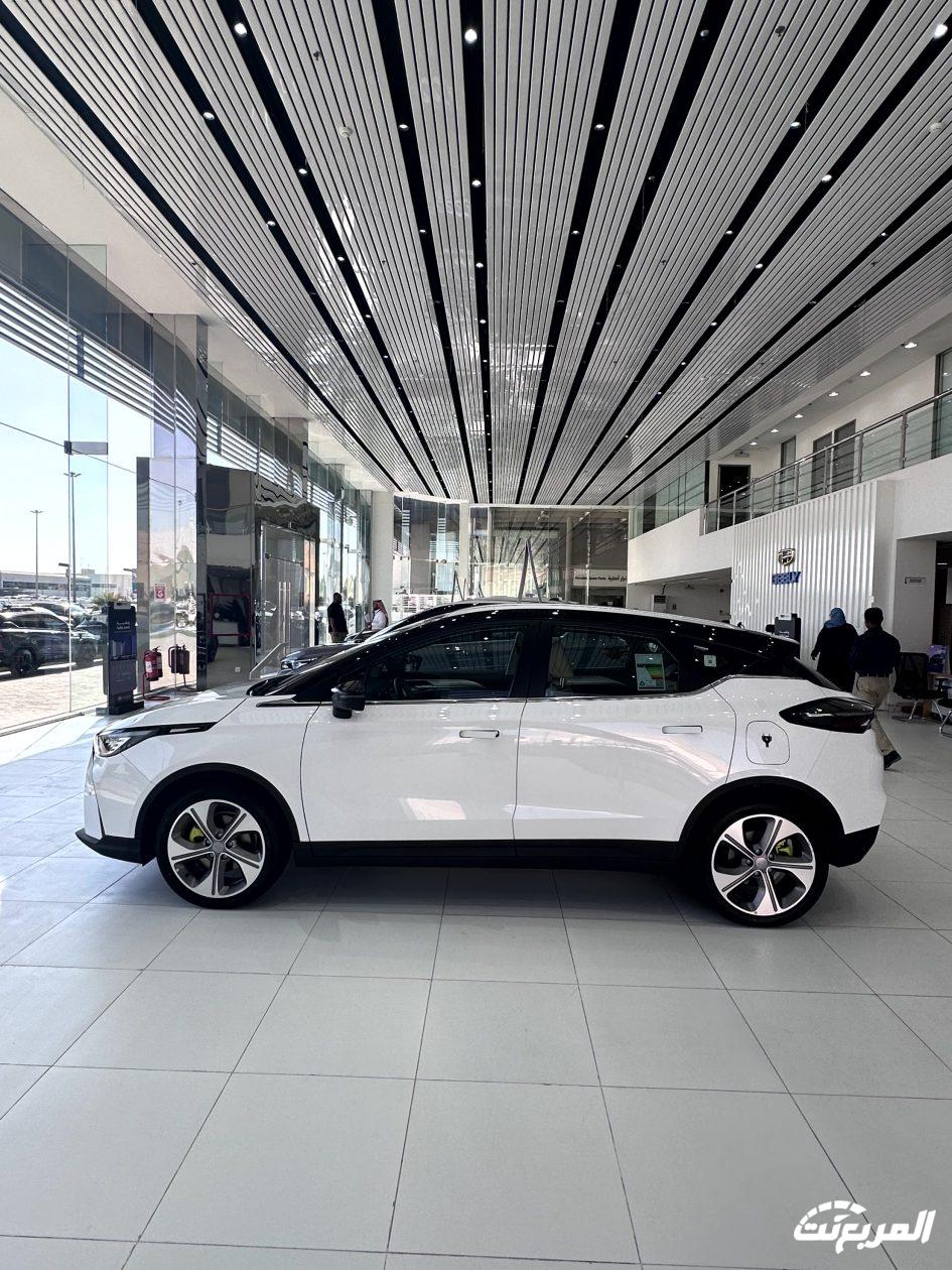 صور جيلي جيومتري سي 2024 بجودة عالية من الداخل والخارج والألوان المتوفرة مواصفات جيلي جيومتري سي 2024