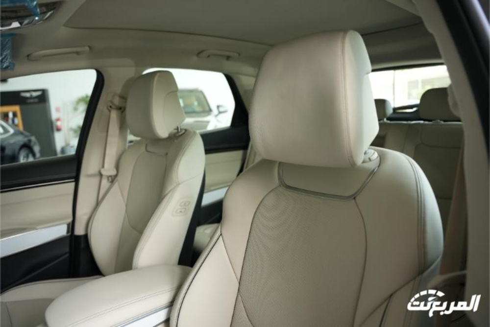 تجربة قيادة جينيسيس GV70 موديل 2024..“مراجعة شاملة مع مواصفات المحرك والتجهيزات والأسعار” في السعودية تجربة قيادة جينيسيس GV70 موديل 2024..“مراجعة شاملة مع مواصفات المحرك والتجهيزات والأسعار” في السعودية 8