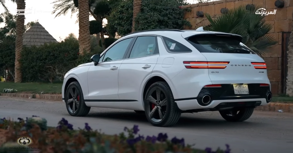 تجربة قيادة جينيسيس GV70 موديل 2024..“مراجعة شاملة مع مواصفات المحرك والتجهيزات والأسعار” في السعودية تجربة قيادة جينيسيس GV70 موديل 2024..“مراجعة شاملة مع مواصفات المحرك والتجهيزات والأسعار” في السعودية 12