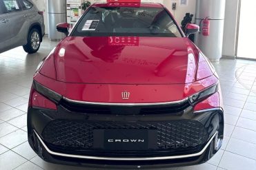 عروض تويوتا عبداللطيف جميل على طرازات كراون و هايلاندر و رايز عروض تويوتا عبداللطيف جميل على طرازات كراون و هايلاندر و رايز 7