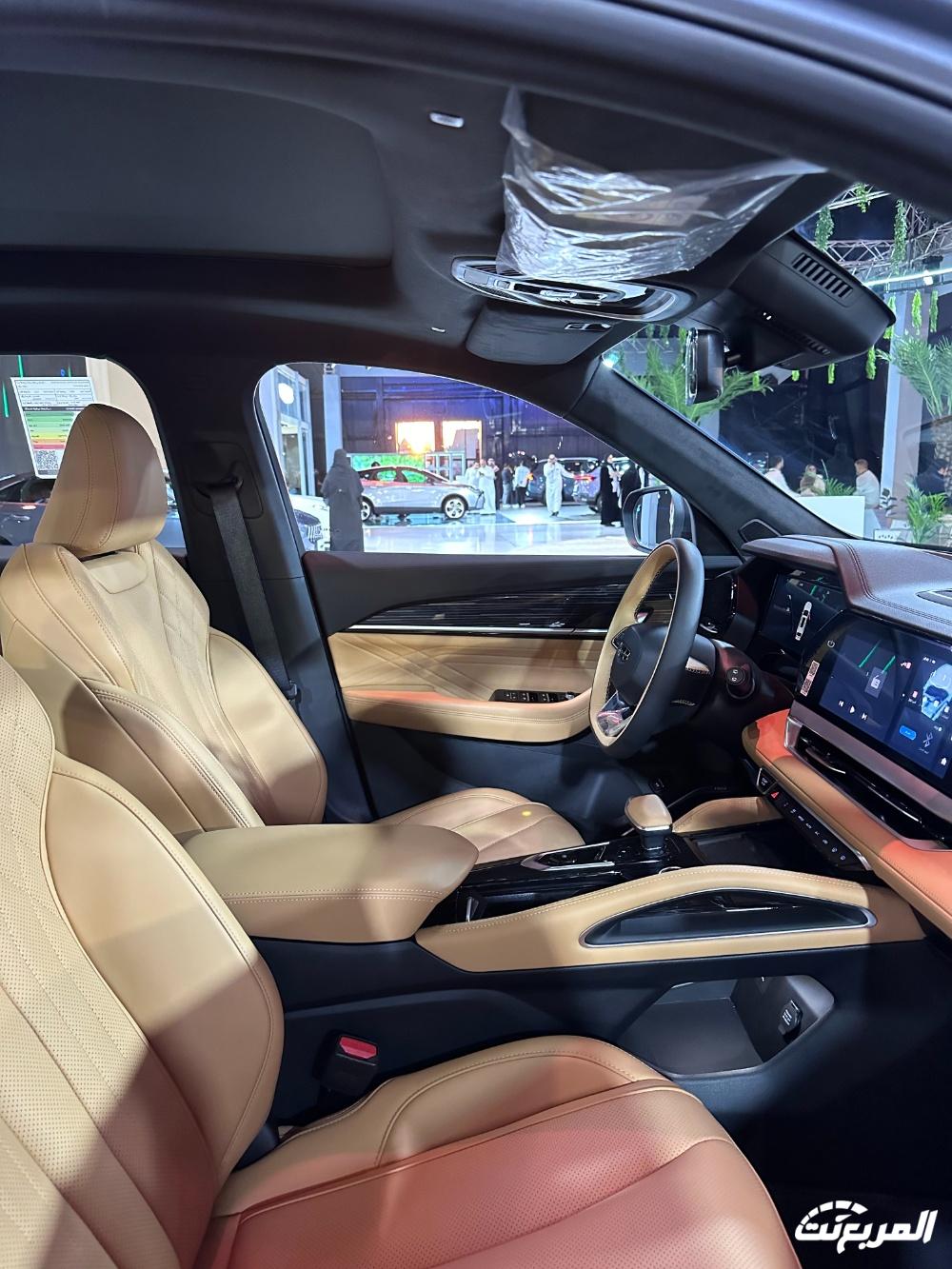 صور جيلي مونجارو 2024 بجودة عالية من الداخل والخارج والألوان المتوفرة صور جيلي مونجارو 2024 بجودة عالية من الداخل والخارج والألوان المتوفرة 89