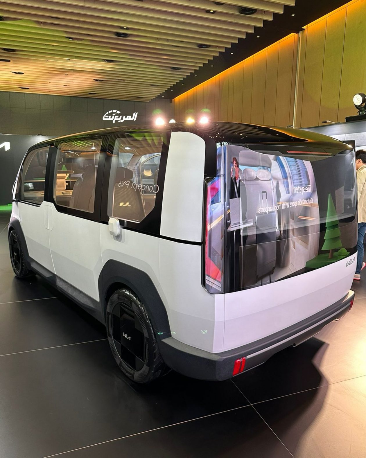 فان كيا الكهربائي الذي يغّير نصفه الخلفي لنقل الركاب أو البضائع يصل إلى السعودية بدايات 2026 فان كيا الكهربائي الذي يغّير نصفه الخلفي لنقل الركاب أو البضائع يصل إلى السعودية بدايات 2026 4