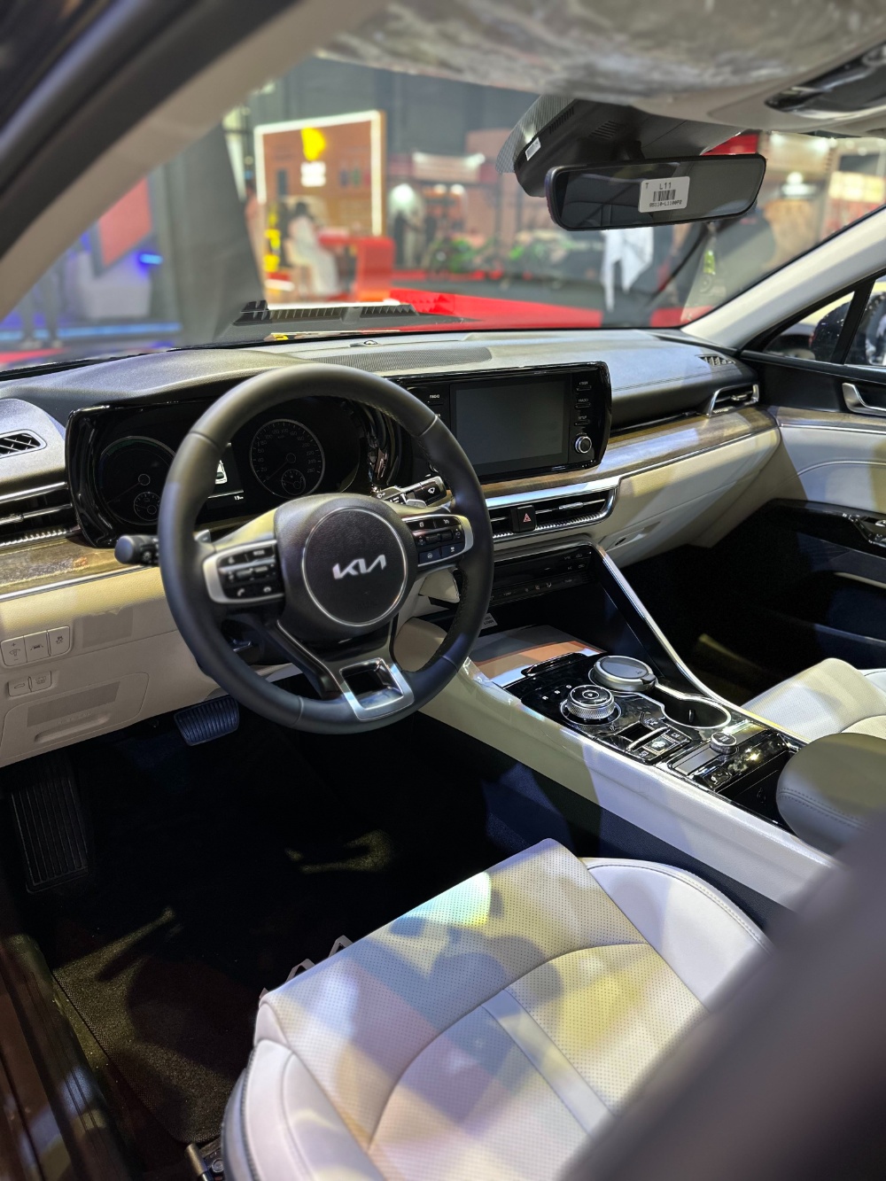 فئات كيا K5 2024 مع اسعارها وأبرز المواصفات والتقنيات لدى الوكيل فئات كيا K5 2024 مع اسعارها وأبرز المواصفات والتقنيات لدى الوكيل 105