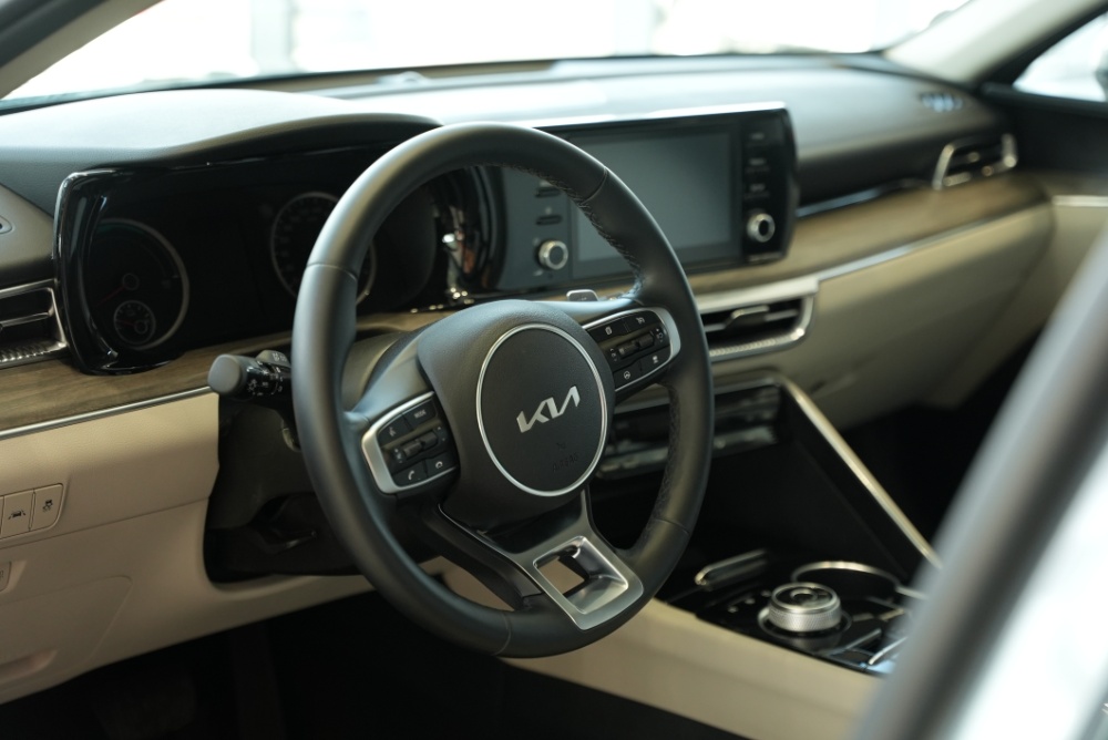 فئات كيا K5 2024 مع اسعارها وأبرز المواصفات والتقنيات لدى الوكيل فئات كيا K5 2024 مع اسعارها وأبرز المواصفات والتقنيات لدى الوكيل 89