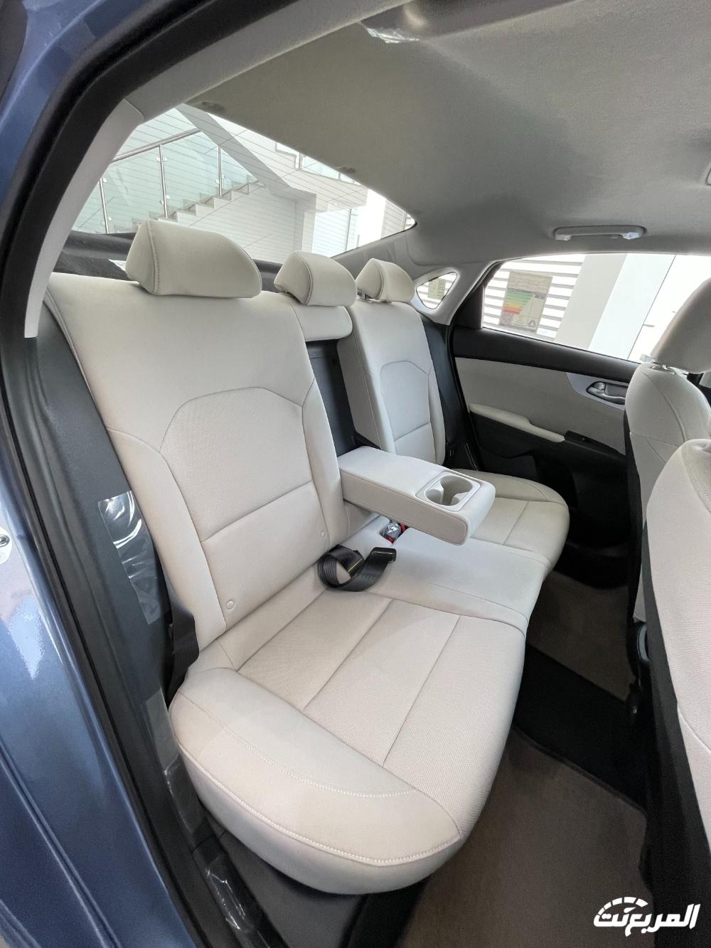 صور كيا سيراتو 2024 بجودة عالية من الداخل والخارج والألوان المتوفرة صور كيا سيراتو 2024 بجودة عالية من الداخل والخارج والألوان المتوفرة 99