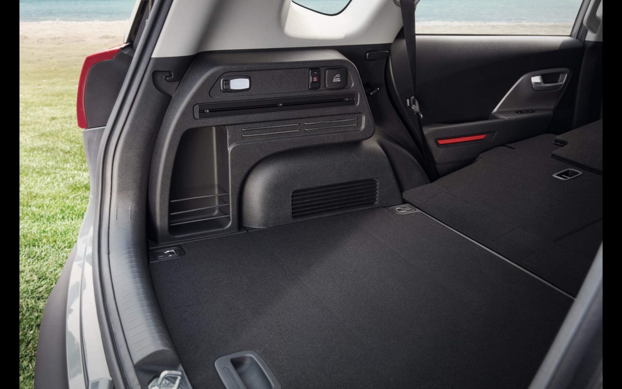 كيا-نيرو-بلس-12