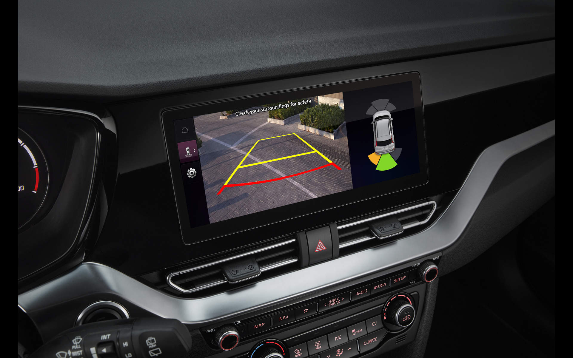 كيا-نيرو-بلس-14