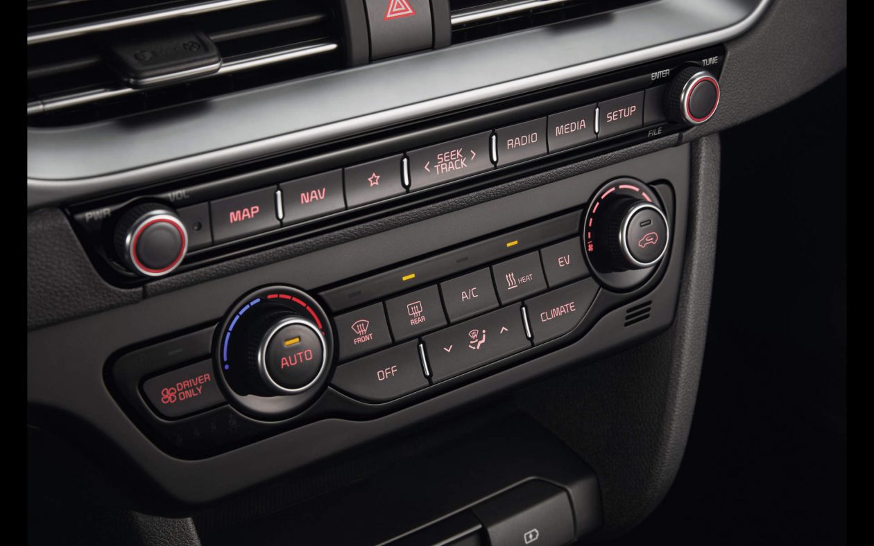 كيا-نيرو-بلس-7