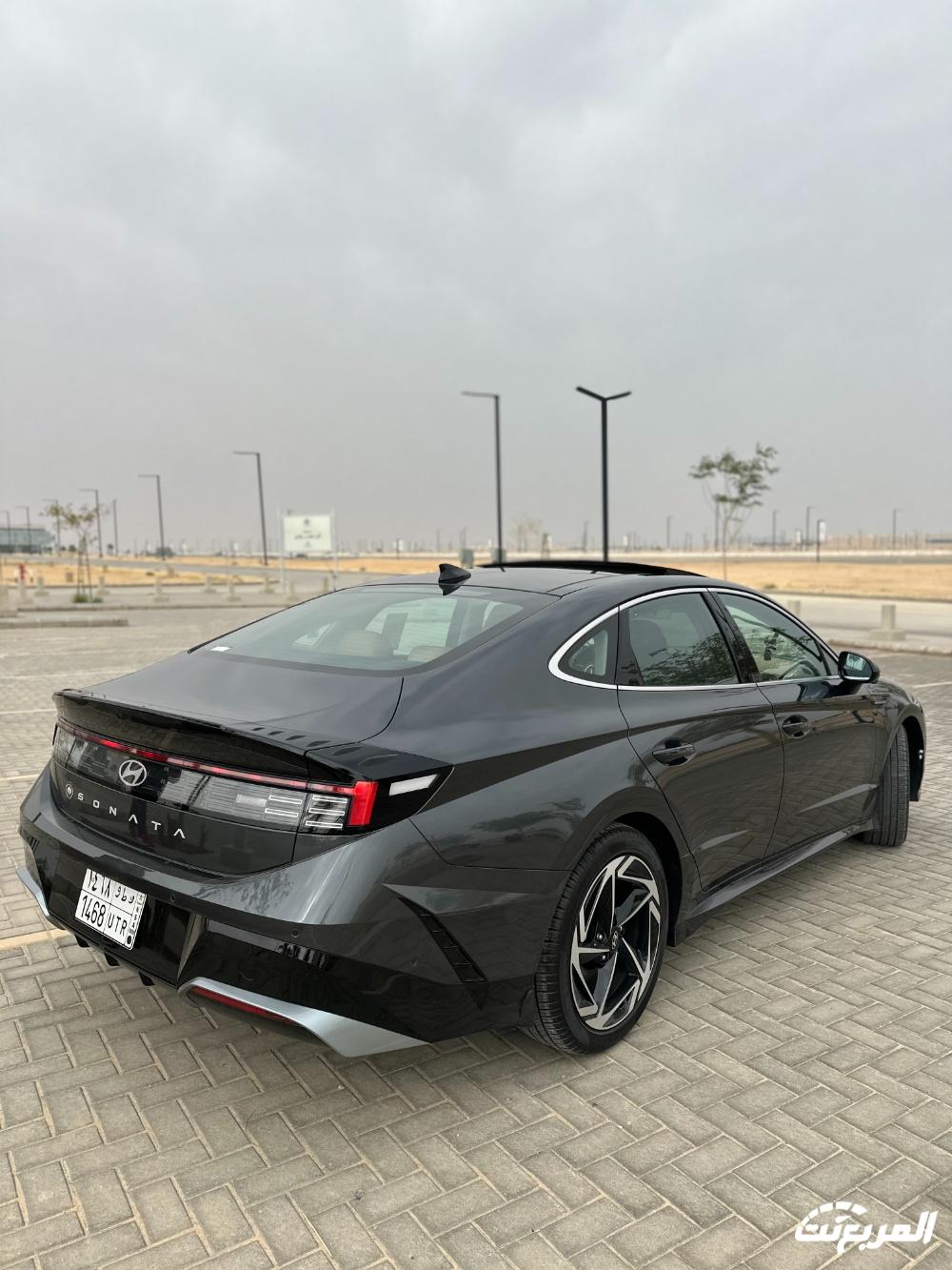 تجربة هيونداي سوناتا 2024..“مراجعة شاملة مع مواصفات المحرك والتجهيزات والأسعار” في السعودية تجربة هيونداي سوناتا 2024..“مراجعة شاملة مع مواصفات المحرك والتجهيزات والأسعار” في السعودية 21