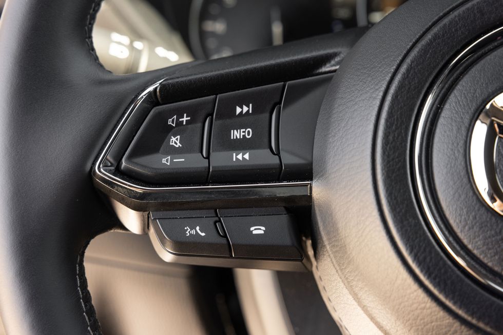 مازدا CX5 2024 الجديدة بجميع الفئات والاسعار المتوفرة وابرز العيوب والمميزات مازدا CX5 2024 الجديدة بجميع الفئات والاسعار المتوفرة وابرز العيوب والمميزات 22