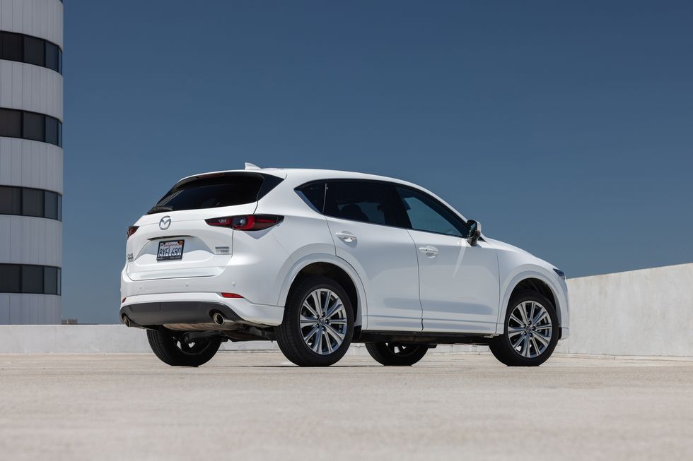 مازدا CX5 2024 الجديدة بجميع الفئات والاسعار المتوفرة وابرز العيوب والمميزات مازدا CX5 2024