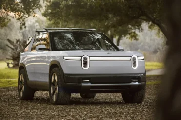 ريفيان تكشف عن ثاني سيارة SUV كهربائية فاخرة لها باسم R2 لمنافسة تيسلا موديل واي 2