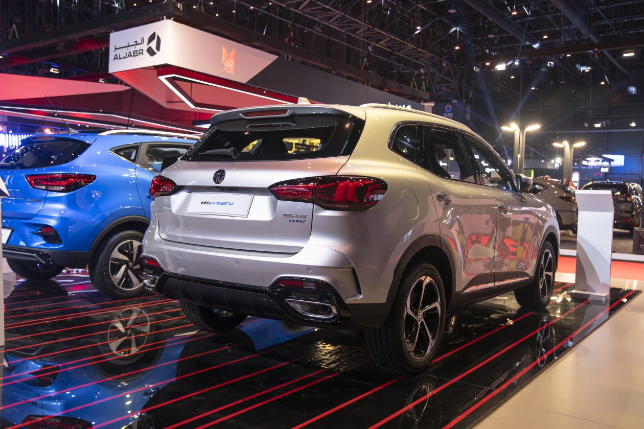 ام جي HS 2024 الجديدة بجميع الفئات والاسعار المتوفرة وابرز العيوب والمميزات ام جي HS 2024 الجديدة بجميع الفئات والاسعار المتوفرة وابرز العيوب والمميزات 2