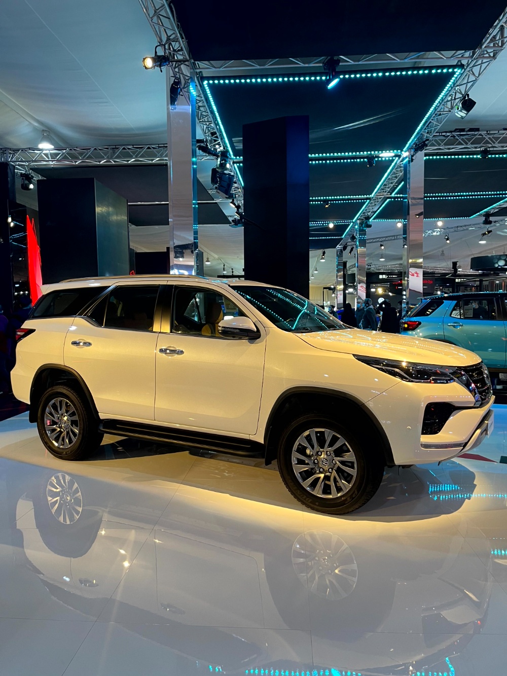 تويوتا-فورتشنر-المربع-نت-14-2