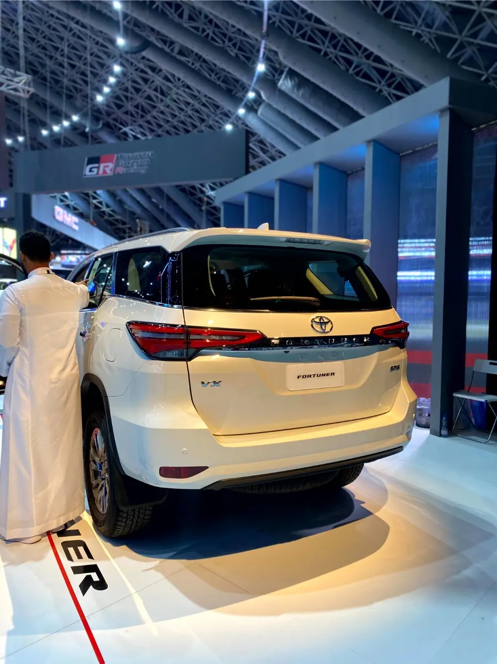 تويوتا-فورتشنر-المربع-نت-8-2