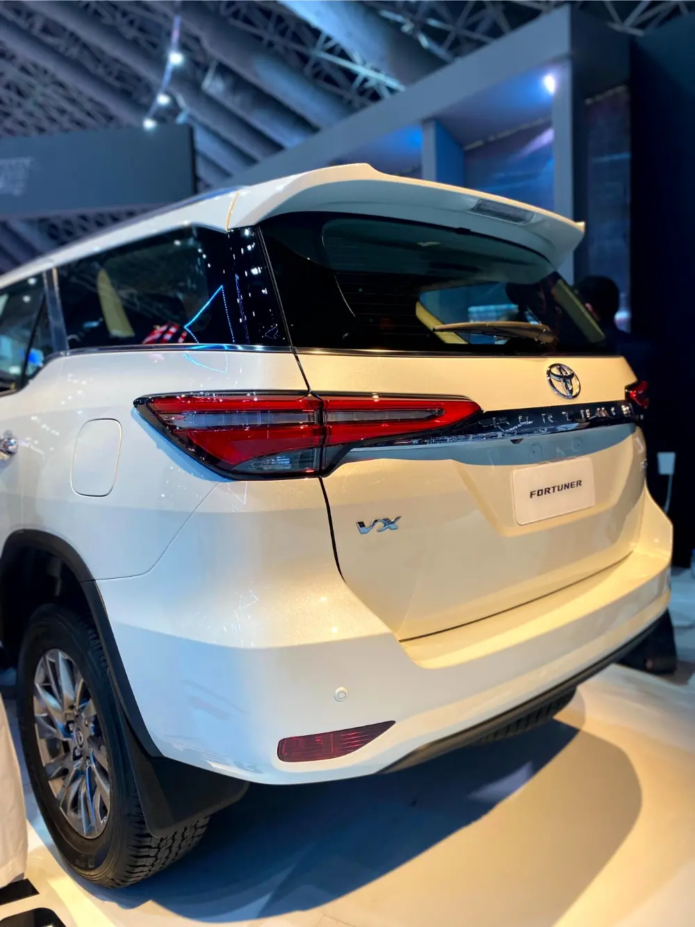 تويوتا-فورتشنر-المربع-نت-9-2