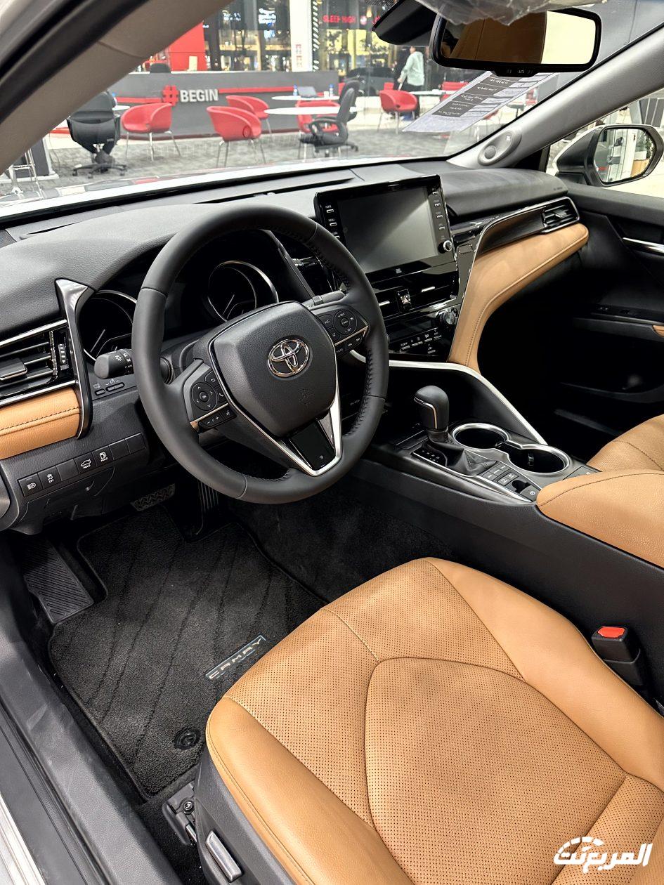 تويوتا-كامري-2024-صور-حية-المربع-نت-9
