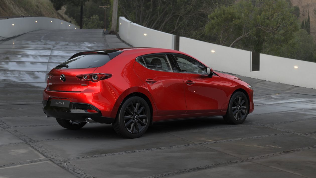 مازدا 3 هاتشباك 2024 الجديدة بجميع الفئات والاسعار المتوفرة وابرز العيوب والمميزات مازدا 3 هاتشباك 2024 33