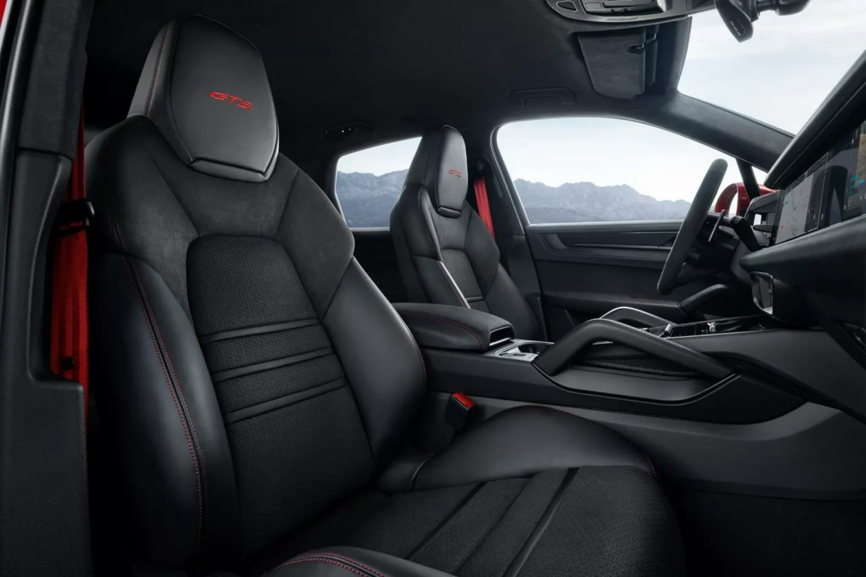 بورش كايين GTS موديل 2025 الجديد كلياً ينطلق بمحرك أقوى وداخلية أفخم وتحديثات داخلية جديدة بورش كايين GTS موديل 2025 الجديد كلياً ينطلق بمحرك أقوى وداخلية أفخم وتحديثات داخلية جديدة 19