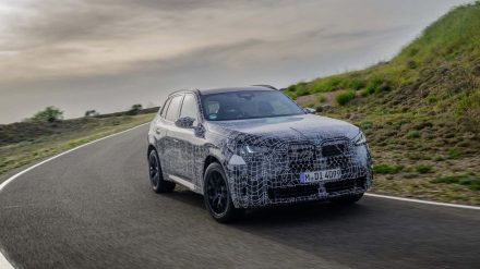 بي ام دبليو X3 موديل 2025 الجديد كلياً يظهر في أول صور رسمية مموهة قبل أسابيع من التدشين بي ام دبليو X3 موديل 2025 الجديد كلياً يظهر في أول صور رسمية مموهة قبل أسابيع من التدشين 1