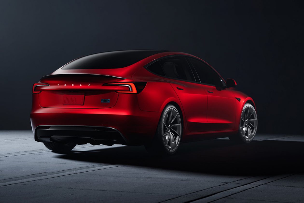 تيسلا موديل 3 بيرفورمانس الرياضية تنطلق رسمياً بقوة 510 حصان تيسلا موديل 3 بيرفورمانس الرياضية تنطلق رسمياً بقوة 510 حصان 4