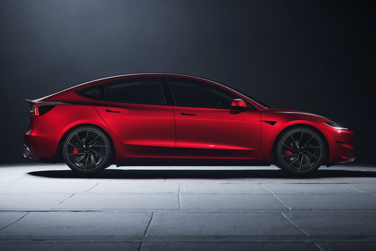 تيسلا موديل 3 بيرفورمانس الرياضية تنطلق رسمياً بقوة 510 حصان تيسلا موديل 3 بيرفورمانس الرياضية تنطلق رسمياً بقوة 510 حصان 7