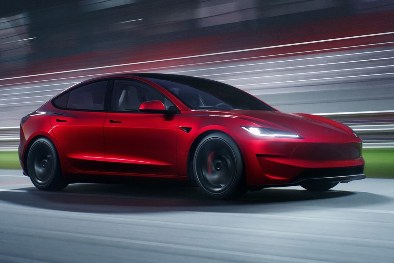تيسلا موديل 3 بيرفورمانس الرياضية تنطلق رسمياً بقوة 510 حصان تيسلا موديل 3 بيرفورمانس الرياضية تنطلق رسمياً بقوة 510 حصان 17